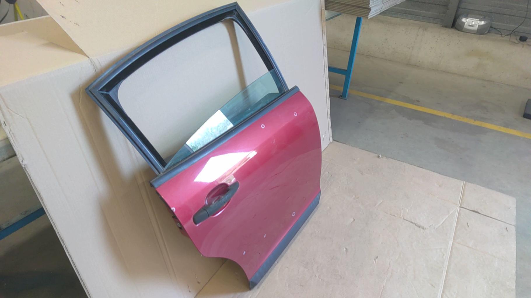 Porte arriere droit CITROEN C4 1 PHASE 1 Essence - 1