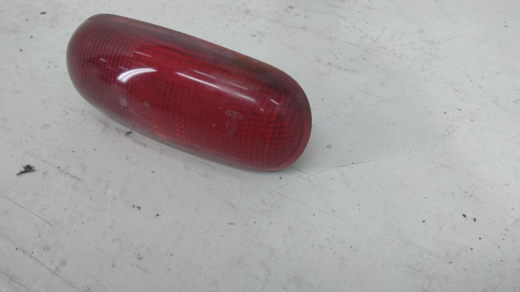 Feu arriere stop central RENAULT KANGOO 1 PHASE 1 Essence - 1