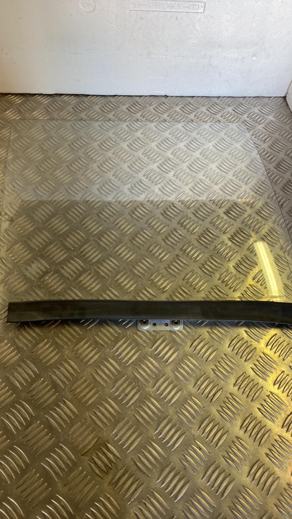 Vitre arriere droit RENAULT SUPER 5 Essence - 1