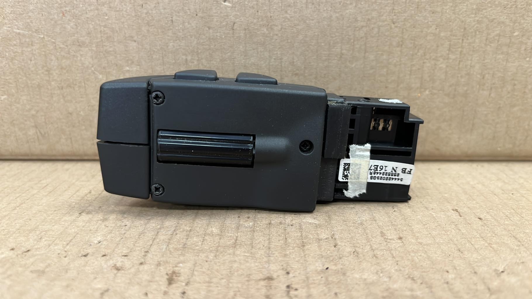 Commande autoradio DACIA DUSTER 1 PHASE 2 Essence - 1