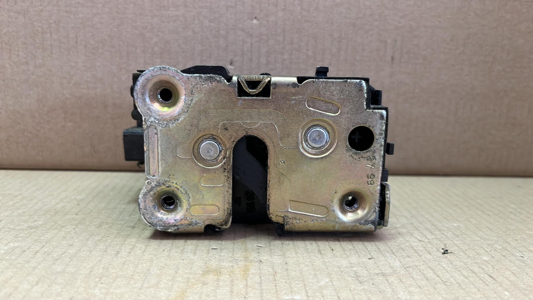 Serrure avant gauche RENAULT SAFRANE PHASE 2 Diesel - 1