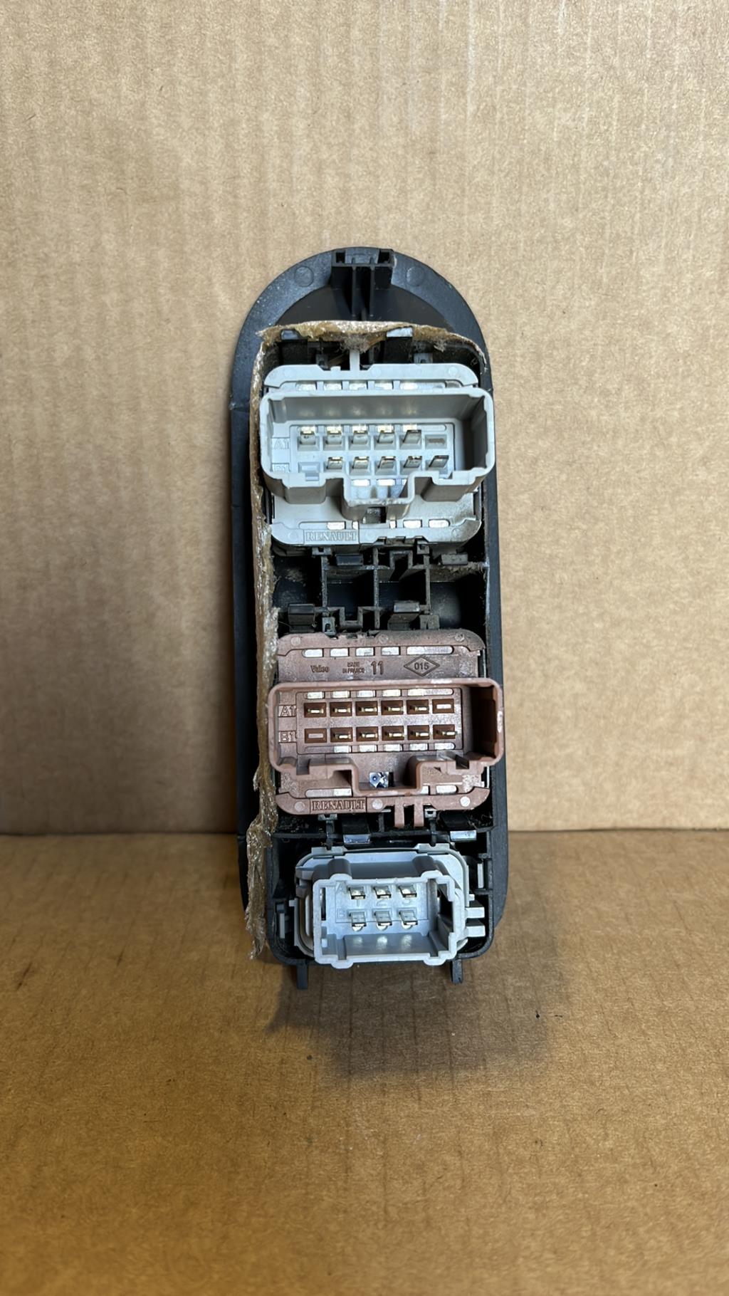 Interrupteur de leve vitre avant gauche RENAULT SCENIC 2 PHASE 1 Diesel - 1
