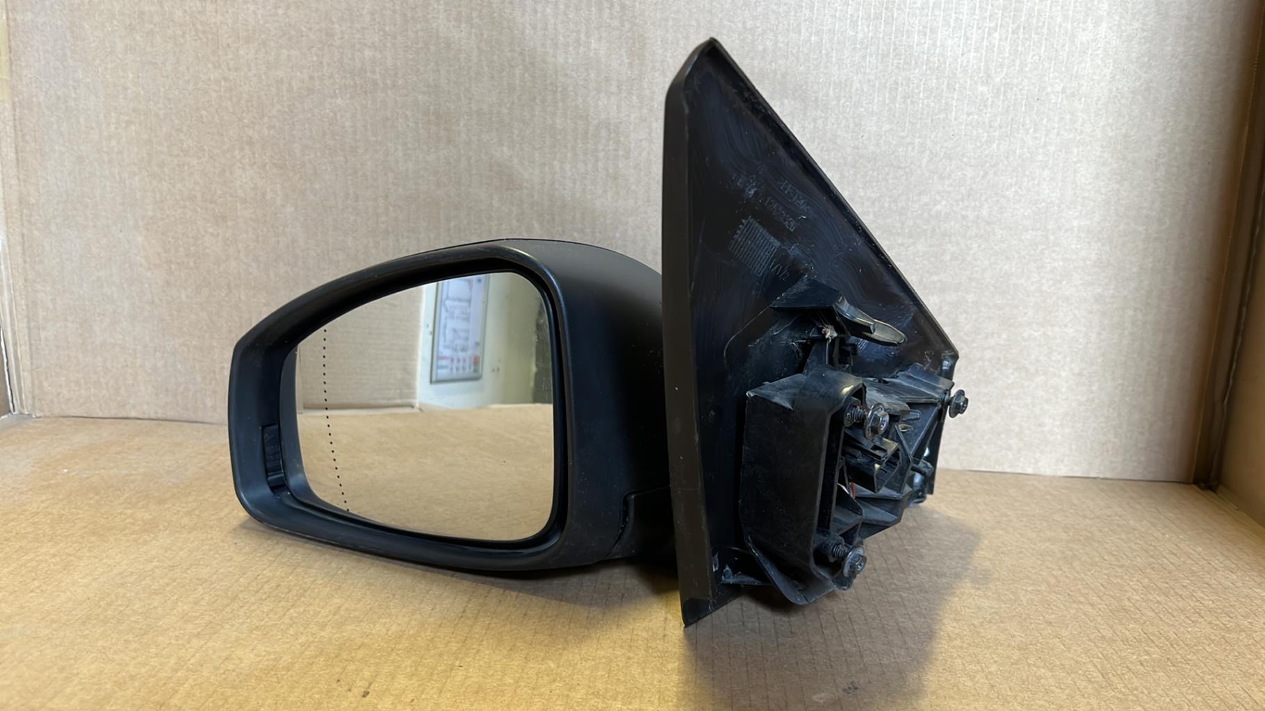 Retroviseur gauche RENAULT MEGANE 3 PHASE 1 Diesel - 1