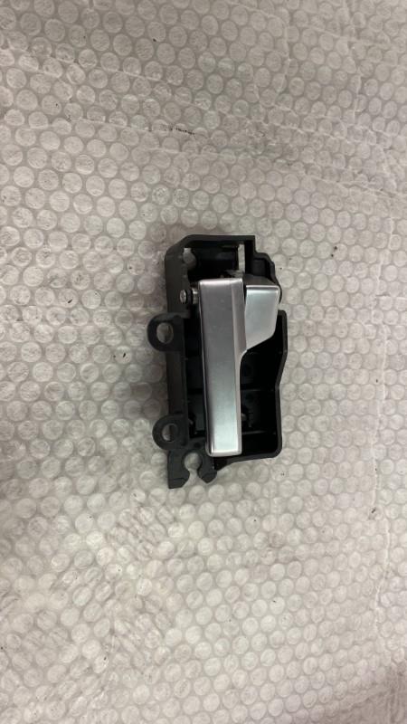 Poignee interieur avant gauche FORD C-MAX 1 PHASE 1 Diesel - 1