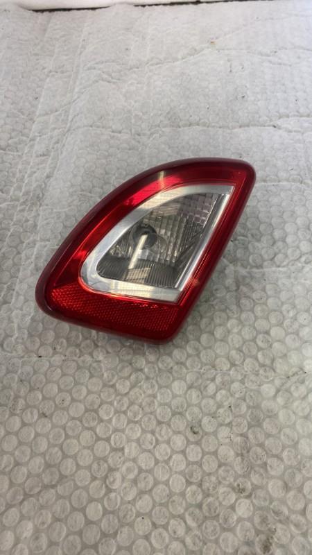 Feu arriere secondaire droit (feux) RENAULT TWINGO 2 PHASE 2 Essence - 1