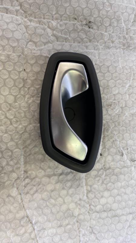 Poignee interieur arriere gauche RENAULT LAGUNA 3 PHASE 2 Diesel - 1