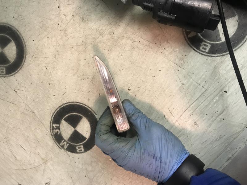 Ripetitore lampeggiante anteriore destro (Luci) BMW SERIE 7 E65  - 1