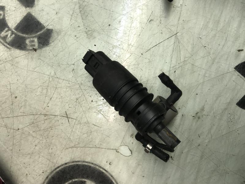 Pompe lave glace avant BMW SERIE 3 E46 COMPACT PHASE 1  - 1