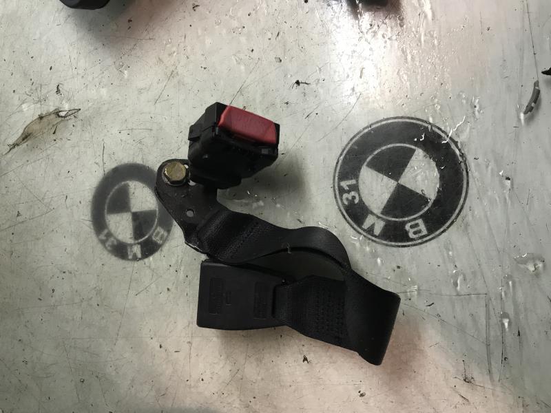 Aggancio cintura sicurezza posteriore sinistro BMW SERIE 5 E34  - 1