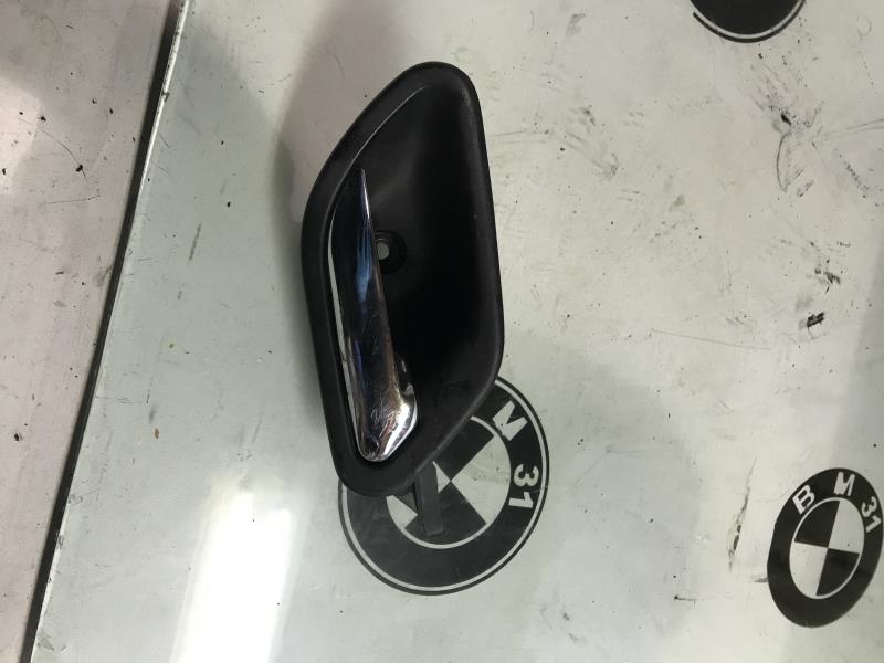 Poignee interieur avant droit BMW SERIE 5 E39  - 1