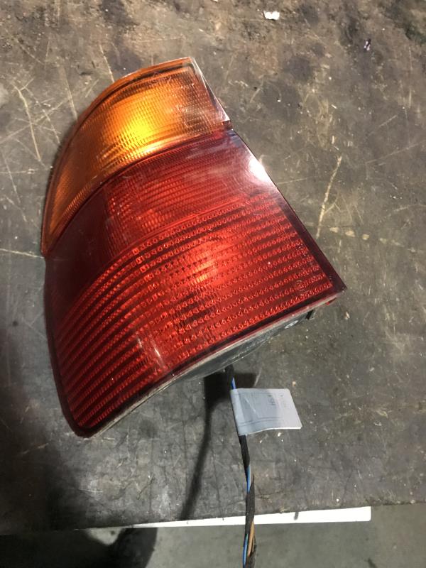 Fanale posteriore principale sinistro (luci) BMW SERIE 5 E39 TOURING PHASE 1 BREAK Diésel - 1