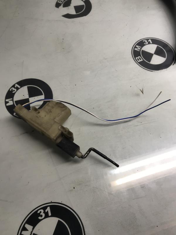 Actionneur verrou trappe d'essence BMW SERIE 3 E30  - 1