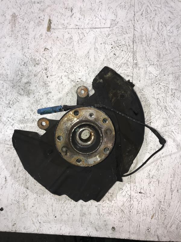 Fusee avant gauche BMW X5 E53  - 1