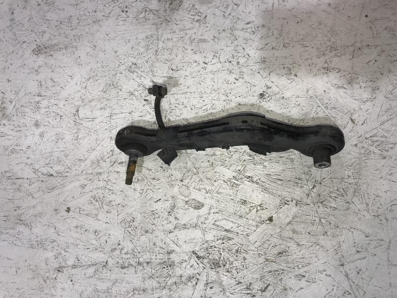 Braccio sospensione superiore posteriore destro BMW X5 E53  - 1