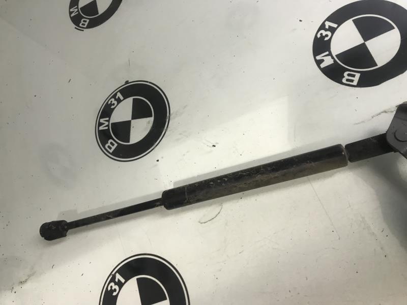 Verin de capot BMW Z3 E36 COUPE Essence - 1
