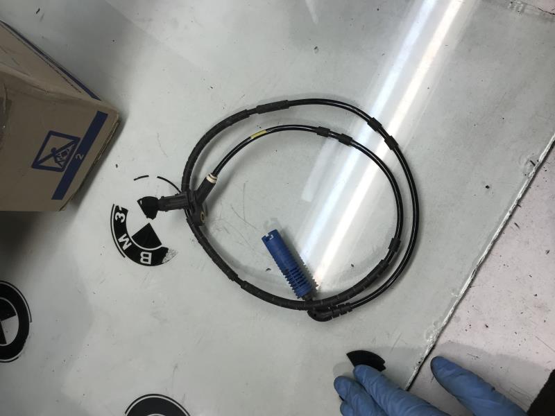 Sensore ABS anteriore sinistro BMW X3 (E83) PHASE 1  - 1