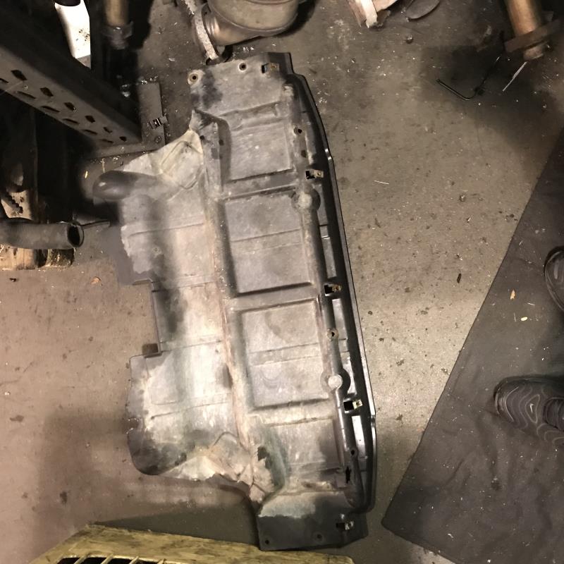 Cache sous moteur BMW X5 E53  - 1