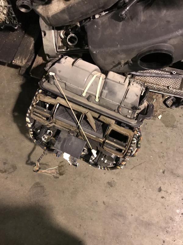 Bloc chauffage BMW SERIE 8 E31 COUPE Essence - 1