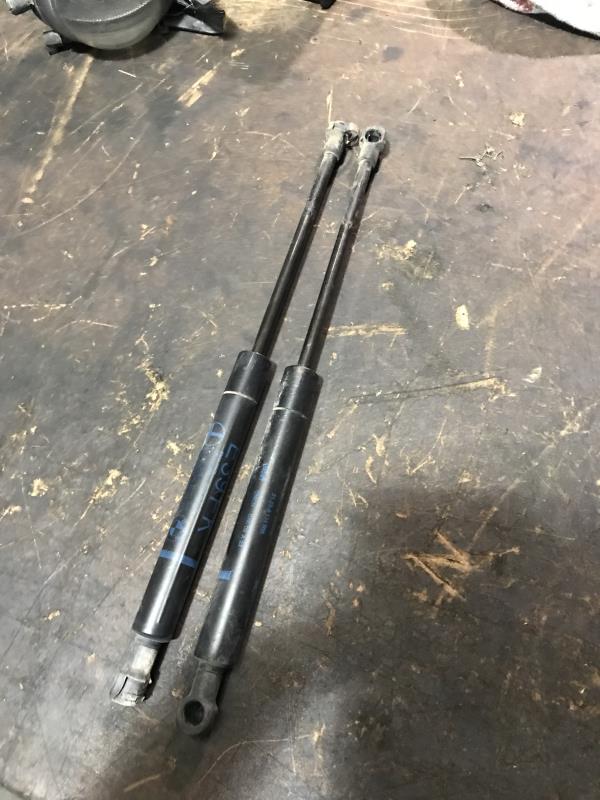 Verin de capot BMW SERIE 5 E39 TOURING PHASE 2 BREAK Diesel - 1