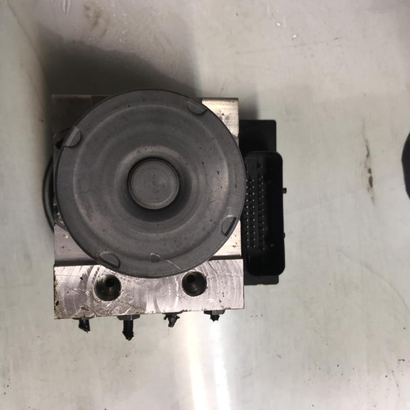 Blocco ABS (antibloccaggio freni) BMW X3 E83 PHASE 1 Diésel - 1
