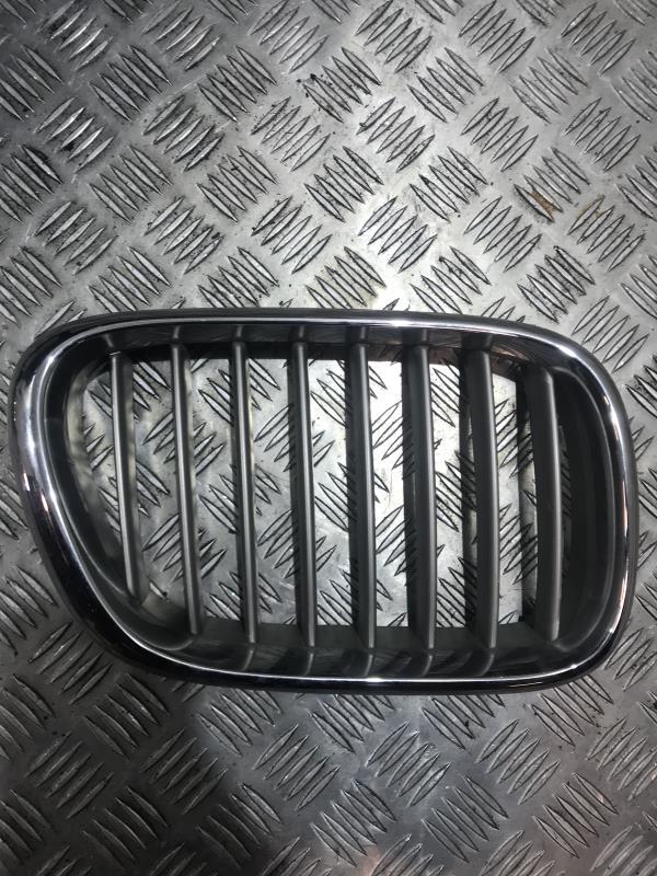 Grille de calandre droite BMW X5 E53 Diesel - 1