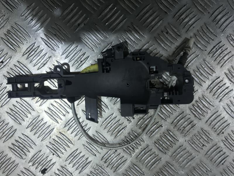 Support poignee porte avant droite BMW SERIE 1 E88 CABRIO Essence - 1