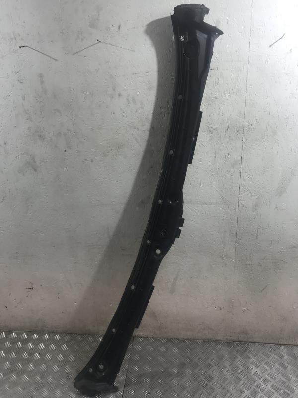 Baie de pare brise BMW X5 E53 Diesel - 1