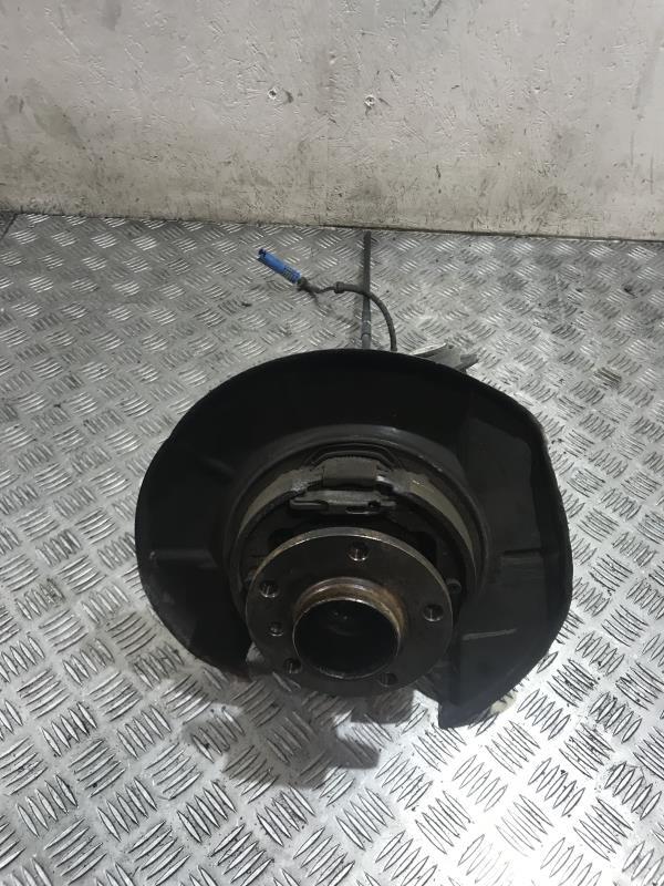 Fusee arriere droit BMW X5 E53 Diesel - 1