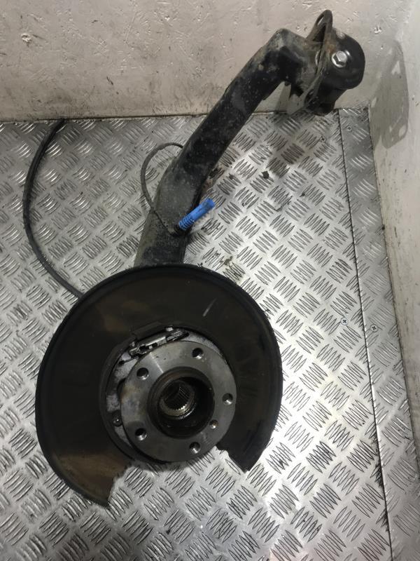 Fusee arriere gauche BMW X3 E83 PHASE 1 Diesel - 1