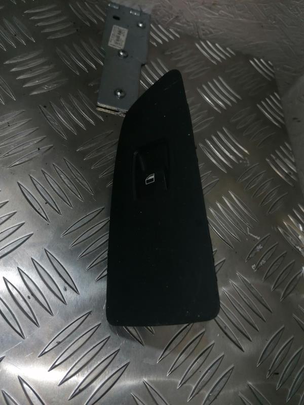 Bouton/Interrupteur BMW SERIE 1 E87  - 1