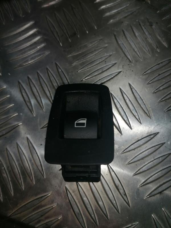Bouton/Interrupteur BMW SERIE 1 E87  - 1