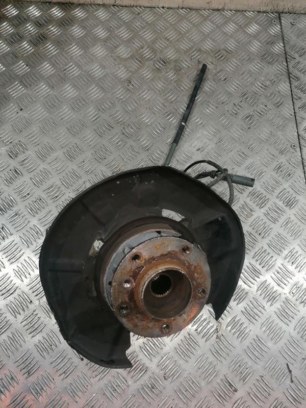 Fusee arriere droit BMW SERIE 1 E87  - 1