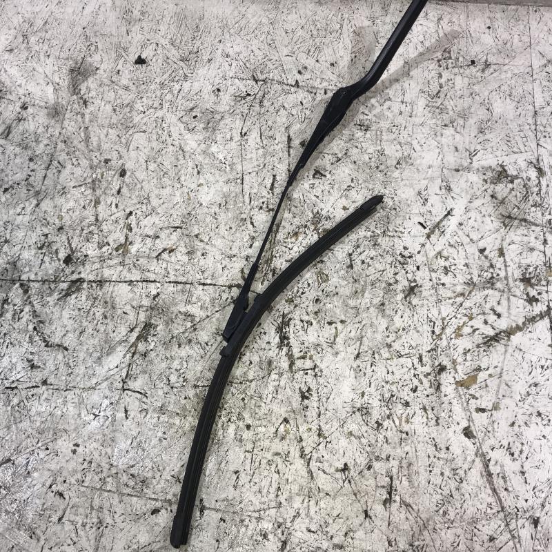 Braccio tergicristallo anteriore sinistro BMW SERIE 1 E81 Diésel - 1