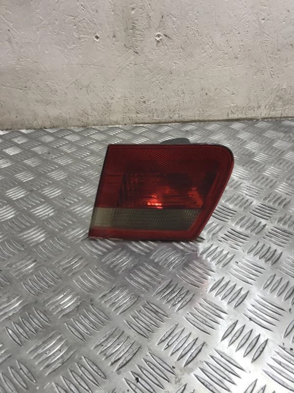 Feu arriere secondaire droit (feux) BMW SERIE 3 E46 TOURING PHASE 1 BREAK  - 1