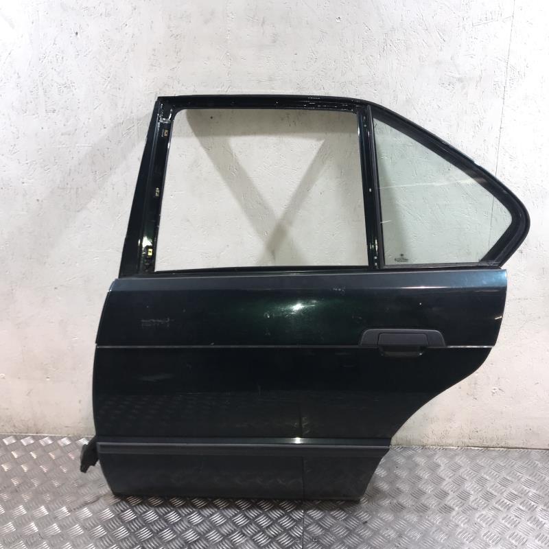 Vitre arriere gauche BMW SERIE 5 E34 Diesel - 1
