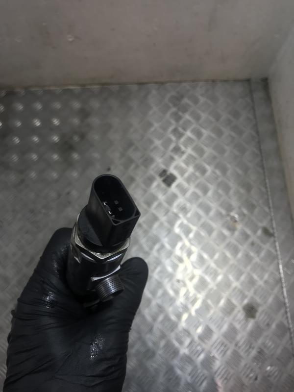 Rampe injection BMW SERIE 1 E81 Diesel - 1