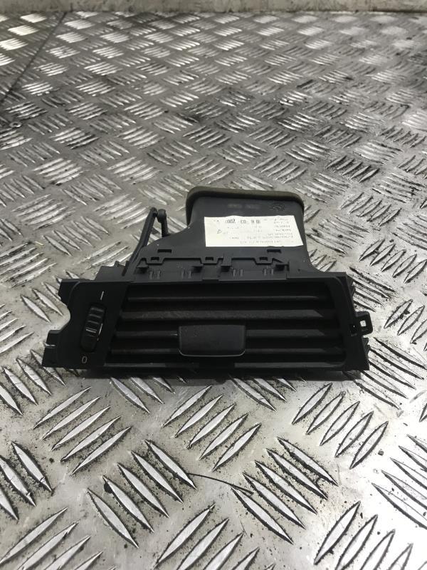 Bocchetta aerazione cruscotto anteriore sinistra BMW SERIE 3 E91 TOURING PHASE 1 BREAK Diésel - 1