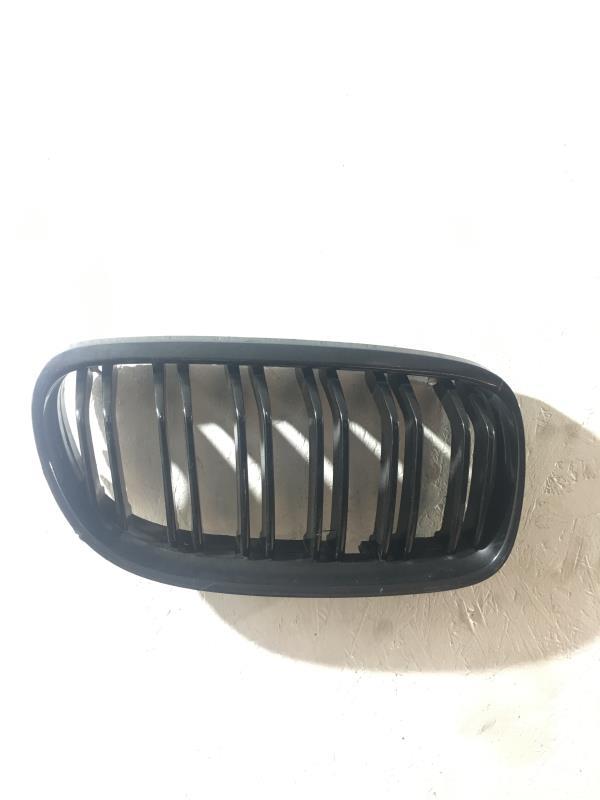 Calandre droite BMW SERIE 3 E91 TOURING PHASE 2 BREAK Diesel - 1