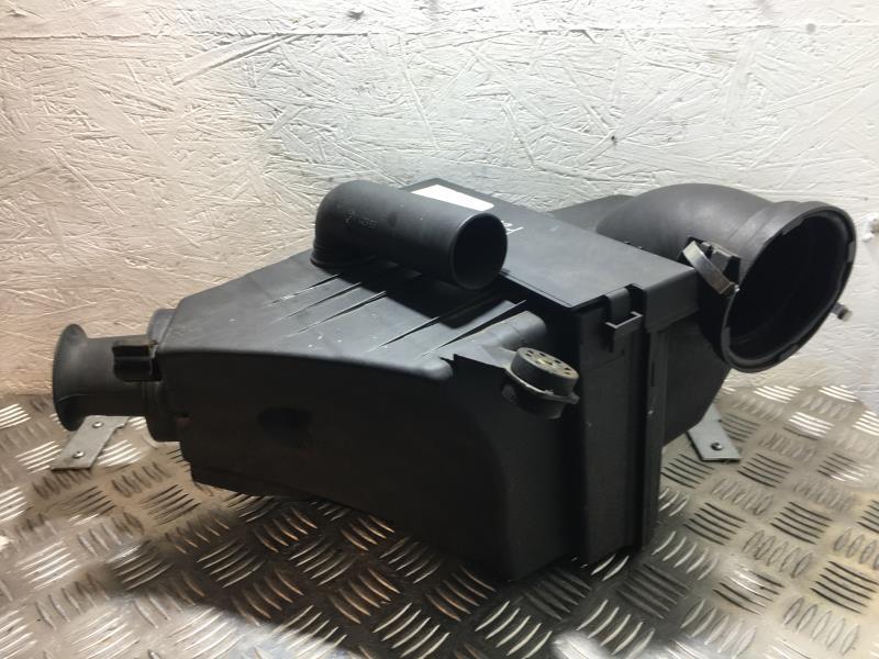 Boite a air BMW SERIE 3 E46 COMPACT PHASE 1 Essence - 1