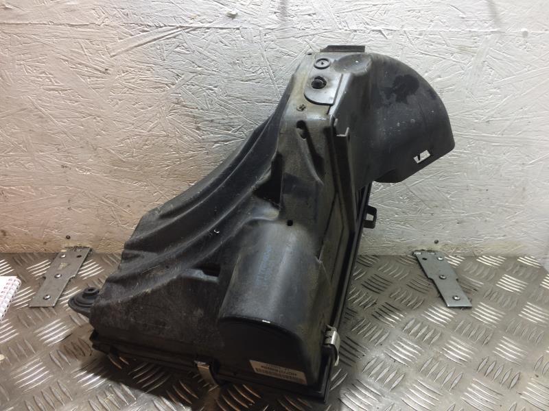 Boite a air BMW SERIE 1 E87 PHASE 2 Diesel - 1