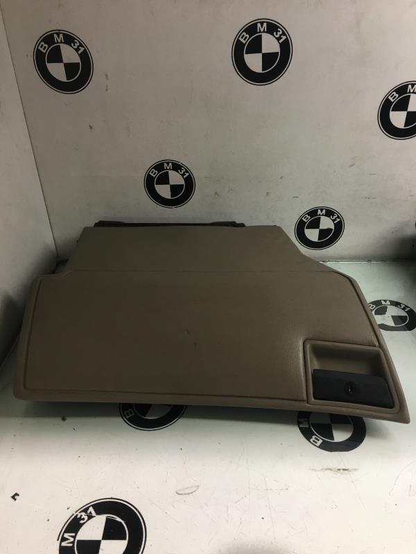 Boite a gants BMW SERIE 7 E32  - 1