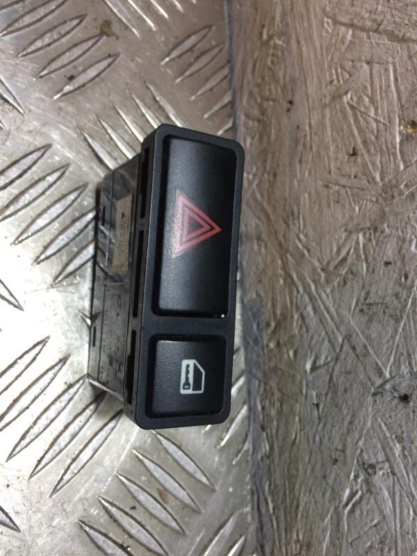 Bouton de warning BMW SERIE 3 E46 COUPE PHASE 2  - 1