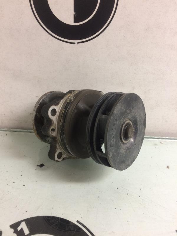 Pompe à eau BMW SERIE 5 E39 PHASE 2 Essence - 1