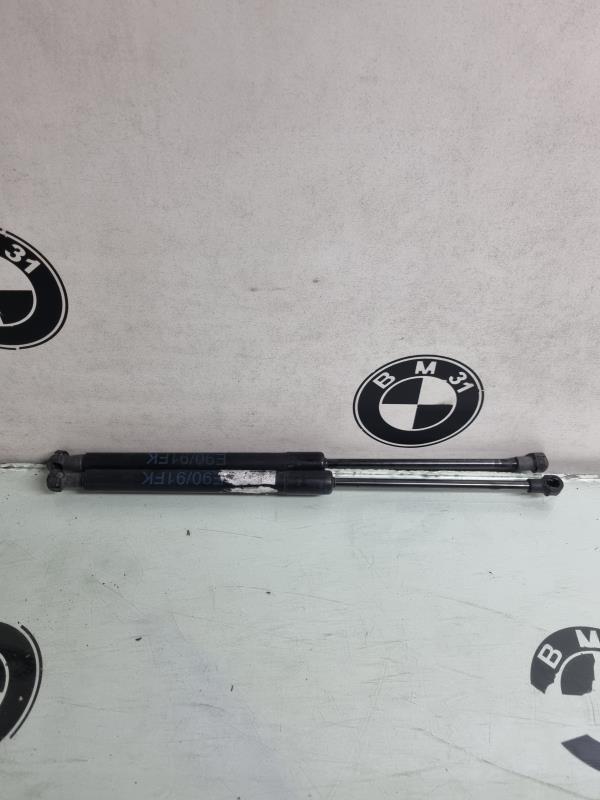 Verin de capot BMW SERIE 3 E90  - 1