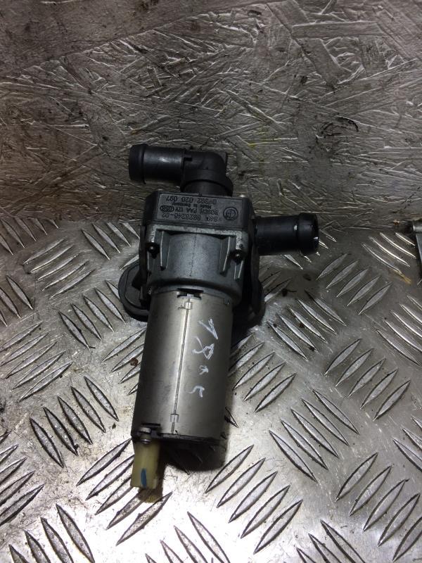 Pompe à eau BMW SERIE 1 E81 Diesel - 1