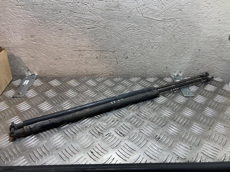 Verin de coffre BMW X3 E83 PHASE 1 Diesel - 1