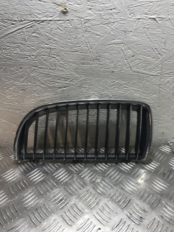 Grille de calandre gauche BMW SERIE 3 E91 TOURING PHASE 1 BREAK Diesel - 1