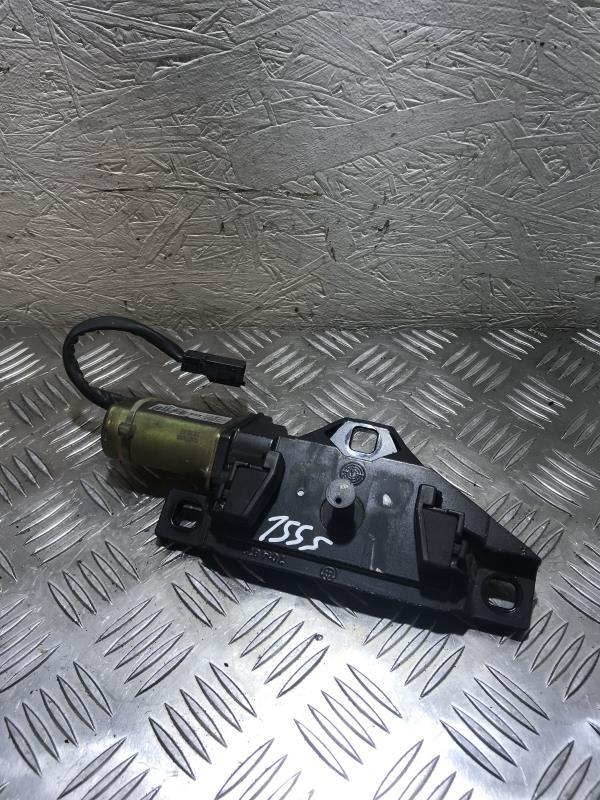 Serrure de coffre BMW SERIE 7 E65 PHASE 1 Diesel - 1