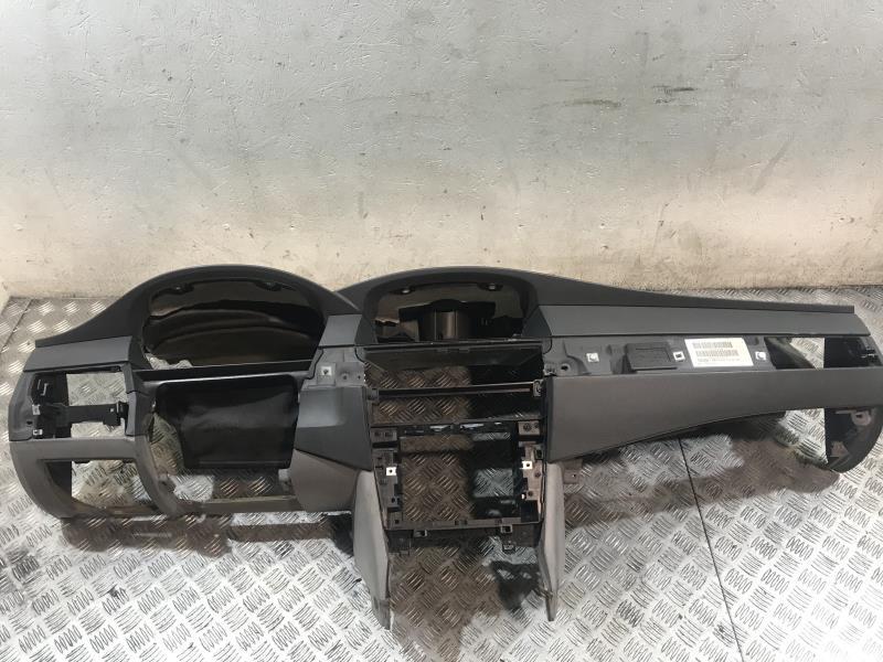 Tableau de bord BMW SERIE 5 E60 PHASE 1 Diesel - 1