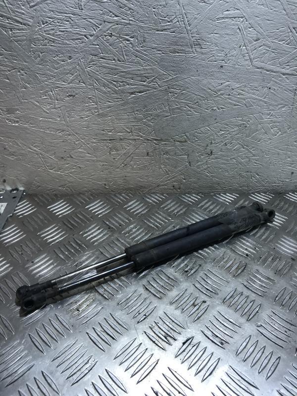 Verin de coffre BMW SERIE 3 E46 PHASE 1 Diesel - 1